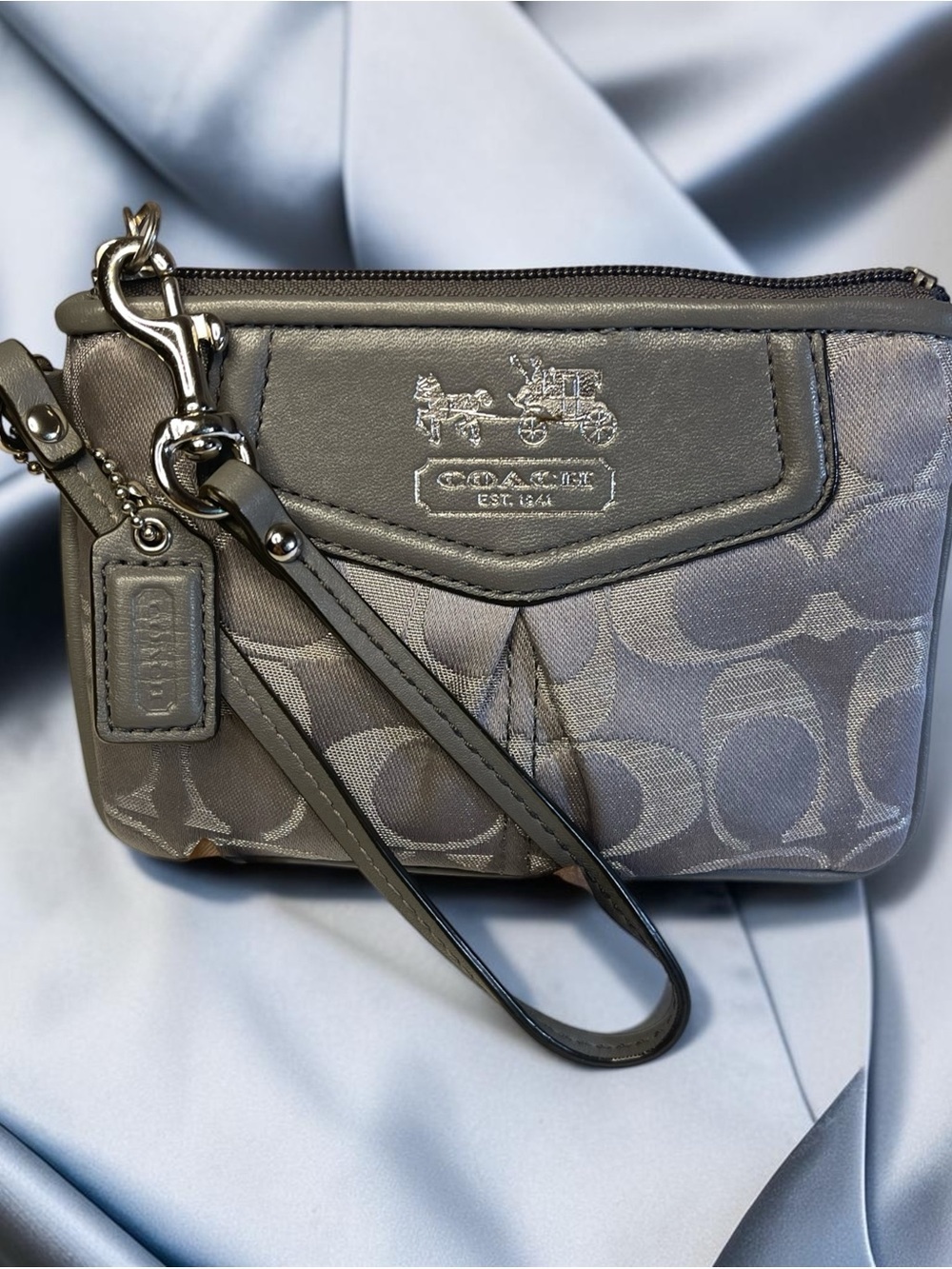 Ashley Dotted Op Art Signature C Wristlet